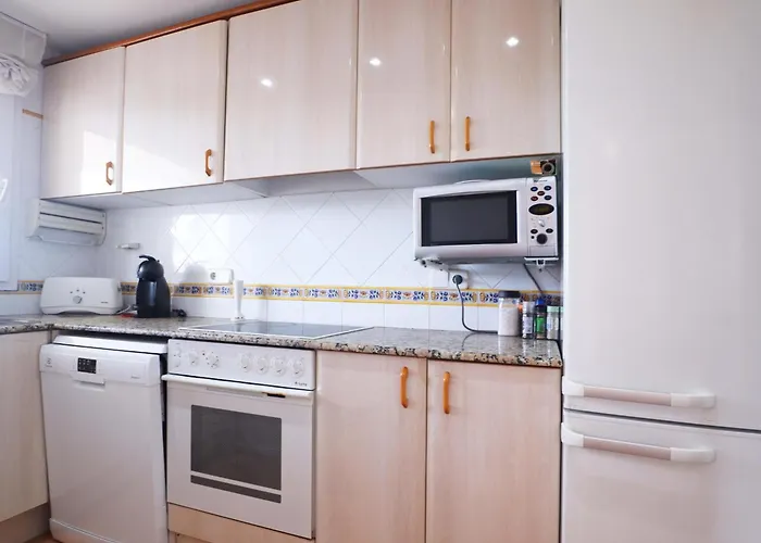 En S'agaró 6 Personas Con Piscina Y Aparcamiento - Es-298-3