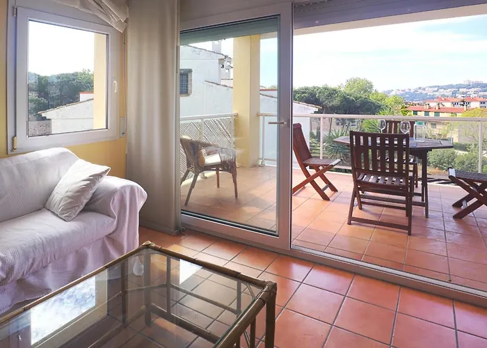 En S'agaró 6 Personas Con Piscina Y Aparcamiento - Es-298-3