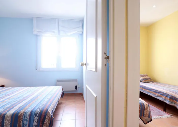 Apartamento En S'agaró 6 Personas Con Piscina Y Aparcamiento - Es-298-3